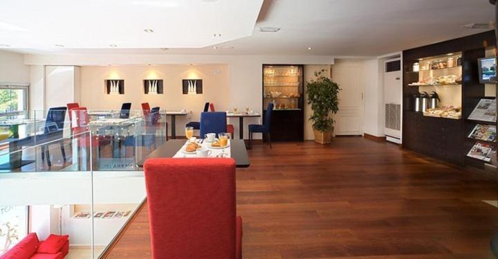 Hotel Arena Χιχόν Εξωτερικό φωτογραφία